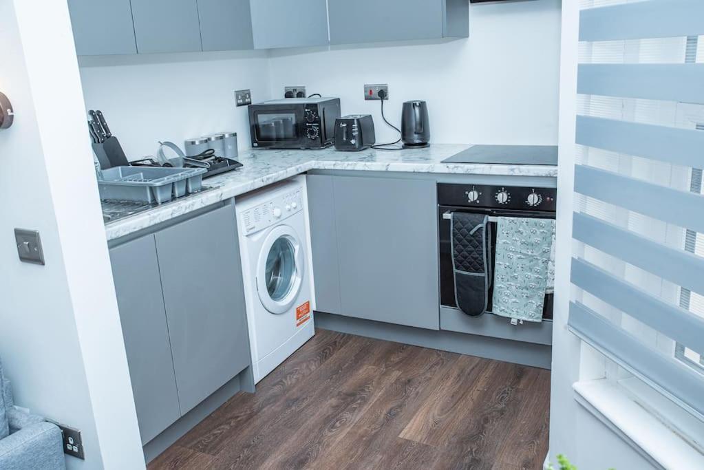 Aylesbury Apartment 1 With Free Parking Kültér fotó