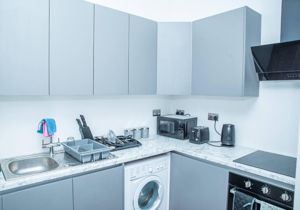 Aylesbury Apartment 1 With Free Parking Kültér fotó